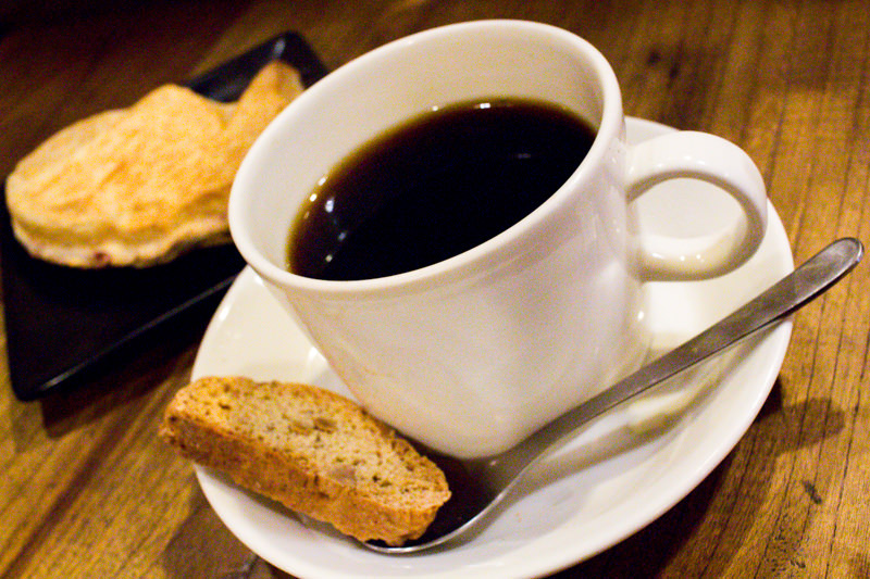 コーヒーとタイヤキのカラク